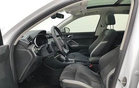 Audi Q3, 2022 год, 3 000 000 рублей, 12 фотография