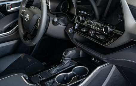 Toyota Highlander, 2025 год, 6 590 000 рублей, 11 фотография