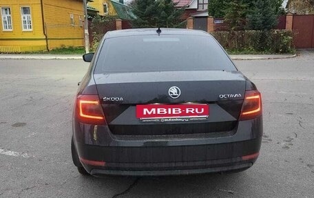 Skoda Octavia, 2017 год, 1 300 000 рублей, 3 фотография