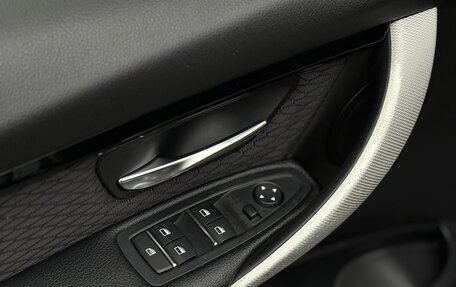 BMW 3 серия, 2018 год, 3 000 000 рублей, 22 фотография