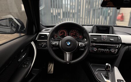 BMW 3 серия, 2018 год, 3 000 000 рублей, 25 фотография