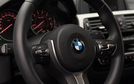 BMW 3 серия, 2018 год, 3 000 000 рублей, 24 фотография