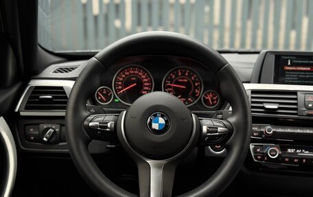 BMW 3 серия, 2018 год, 3 000 000 рублей, 26 фотография