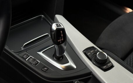 BMW 3 серия, 2018 год, 3 000 000 рублей, 27 фотография