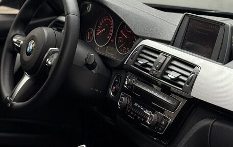 BMW 3 серия, 2018 год, 3 000 000 рублей, 28 фотография