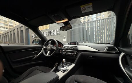 BMW 3 серия, 2018 год, 3 000 000 рублей, 34 фотография