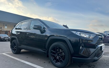 Toyota RAV4, 2021 год, 3 210 000 рублей, 18 фотография