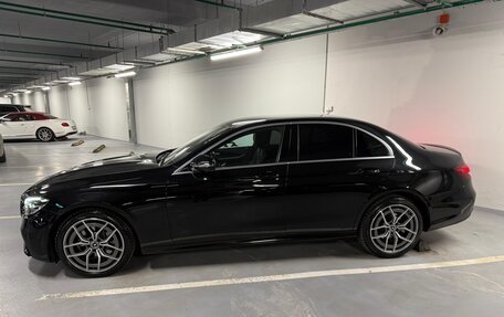 Mercedes-Benz E-Класс, 2021 год, 5 000 000 рублей, 4 фотография