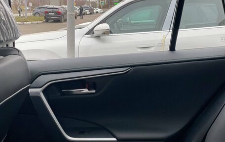 Toyota RAV4, 2025 год, 4 100 000 рублей, 26 фотография