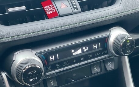 Toyota RAV4, 2025 год, 4 100 000 рублей, 19 фотография