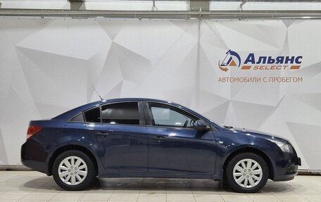 Chevrolet Cruze II, 2011 год, 630 000 рублей, 2 фотография