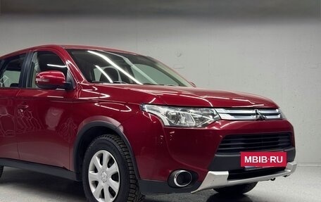 Mitsubishi Outlander III рестайлинг 3, 2014 год, 1 100 000 рублей, 12 фотография