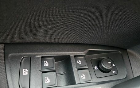 Volkswagen Tiguan II, 2020 год, 2 699 000 рублей, 23 фотография