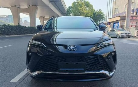 Toyota Venza, 2022 год, 2 фотография