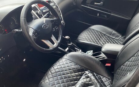 KIA cee'd I рестайлинг, 2012 год, 690 000 рублей, 12 фотография