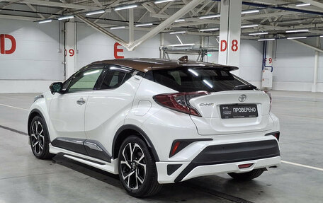 Toyota C-HR I рестайлинг, 2019 год, 1 995 000 рублей, 8 фотография