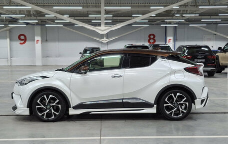 Toyota C-HR I рестайлинг, 2019 год, 1 995 000 рублей, 10 фотография