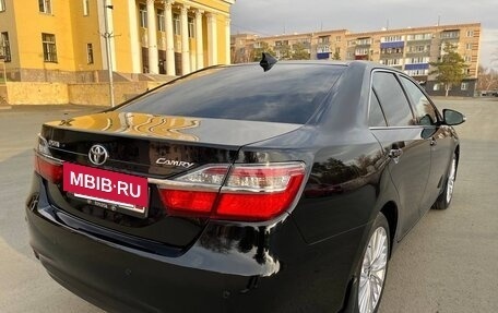 Toyota Camry, 2015 год, 2 140 000 рублей, 3 фотография