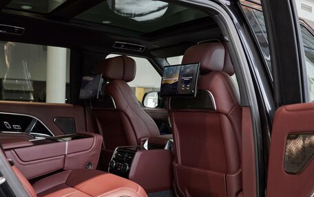 Land Rover Range Rover IV рестайлинг, 2025 год, 28 000 000 рублей, 32 фотография