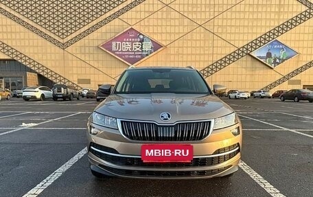 Skoda Karoq I, 2021 год, 1 369 111 рублей, 2 фотография