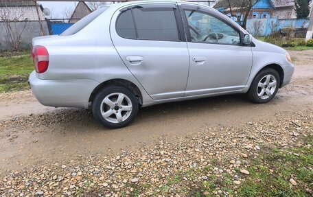 Toyota Platz, 2001 год, 349 000 рублей, 1 фотография