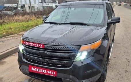 Ford Explorer VI, 2012 год, 1 100 000 рублей, 4 фотография