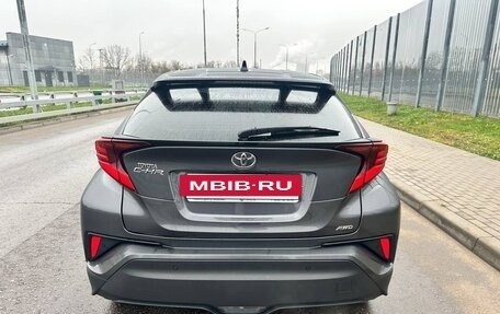 Toyota C-HR I рестайлинг, 2020 год, 2 890 000 рублей, 5 фотография