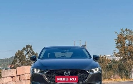 Mazda 3, 2021 год, 1 730 000 рублей, 2 фотография