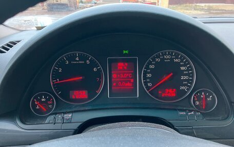 Audi A4, 2003 год, 600 000 рублей, 13 фотография