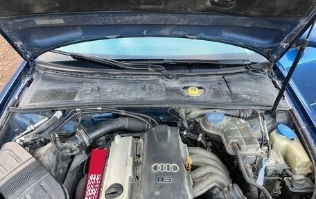 Audi A4, 2003 год, 600 000 рублей, 15 фотография