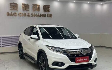 Honda Vezel, 2022 год, 1 722 000 рублей, 3 фотография