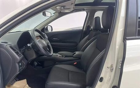 Honda Vezel, 2022 год, 1 722 000 рублей, 13 фотография