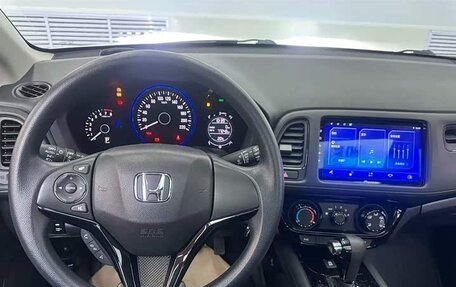 Honda Vezel, 2022 год, 1 722 000 рублей, 14 фотография
