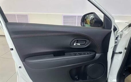 Honda Vezel, 2022 год, 1 722 000 рублей, 11 фотография