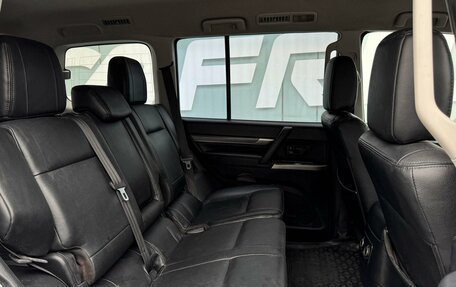 Mitsubishi Pajero IV, 2011 год, 1 850 000 рублей, 7 фотография