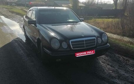 Mercedes-Benz E-Класс, 1998 год, 360 000 рублей, 1 фотография