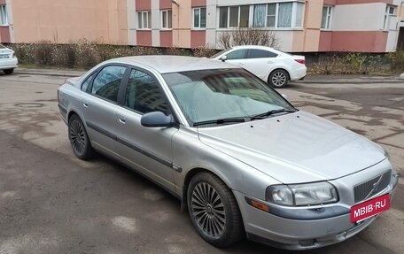 Volvo S80 II рестайлинг 2, 2000 год, 350 000 рублей, 3 фотография