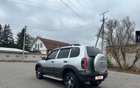 Chevrolet Niva I рестайлинг, 2012 год, 650 000 рублей, 17 фотография