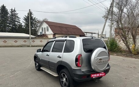Chevrolet Niva I рестайлинг, 2012 год, 650 000 рублей, 10 фотография