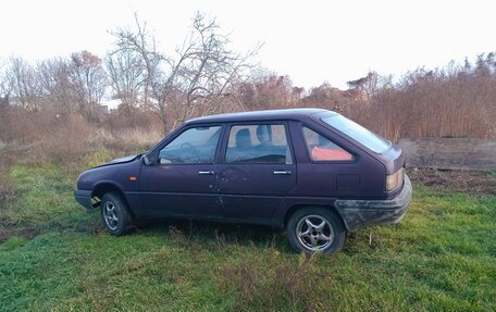 ИЖ 2126 «Ода», 2001 год, 95 000 рублей, 2 фотография