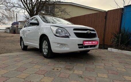 Chevrolet Cobalt II, 2013 год, 600 000 рублей, 2 фотография