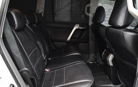 Toyota Land Cruiser Prado 150 рестайлинг 2, 2010 год, 2 500 000 рублей, 12 фотография