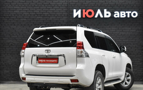 Toyota Land Cruiser Prado 150 рестайлинг 2, 2010 год, 2 500 000 рублей, 8 фотография