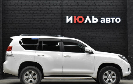 Toyota Land Cruiser Prado 150 рестайлинг 2, 2010 год, 2 500 000 рублей, 10 фотография