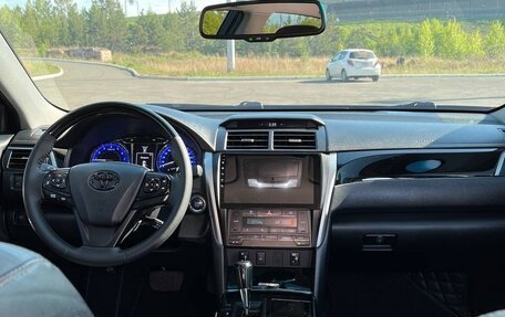 Toyota Camry, 2015 год, 1 850 000 рублей, 6 фотография