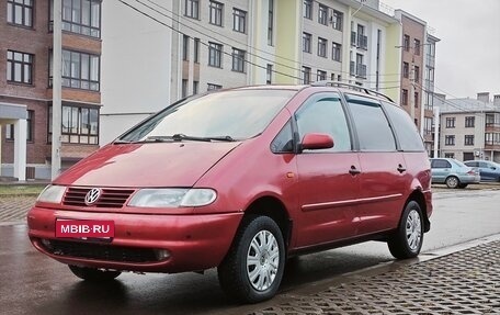 Volkswagen Sharan I рестайлинг, 1999 год, 190 000 рублей, 1 фотография