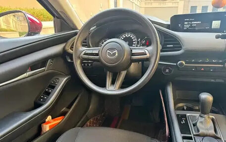 Mazda 3, 2021 год, 2 170 000 рублей, 8 фотография