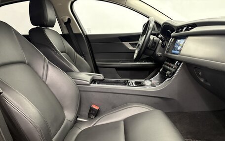 Jaguar XF II, 2016 год, 2 289 000 рублей, 11 фотография