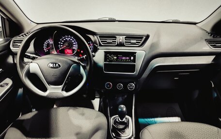 KIA Rio III рестайлинг, 2016 год, 890 000 рублей, 15 фотография