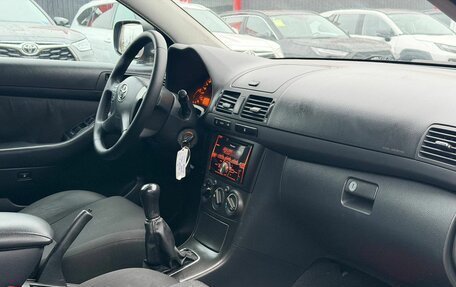 Toyota Avensis III рестайлинг, 2007 год, 700 000 рублей, 19 фотография